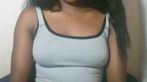 lovelylarra online show from February 2026 09:43:02 AM