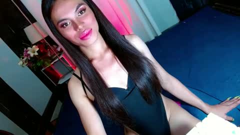 lovelymiss_shyna11 online show from January 2025 04:48:01 PM