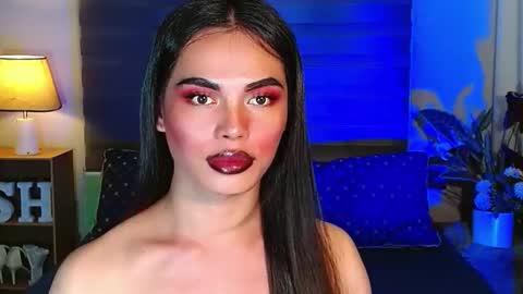 lovelymiss_shyna11 online show from December 2025 08:13:01 PM