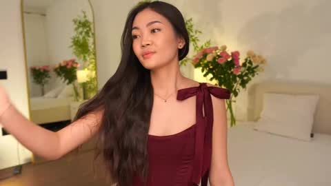 kim online show from December 2025 07:36:01 AM