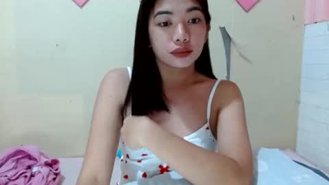 lovelypetitebigcock online show from September 2025 12:21:01 PM