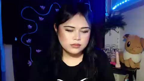 lovely online show from November 2025 01:00:02 PM