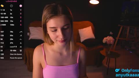 Anna online show from February 2025 11:32:01 AM