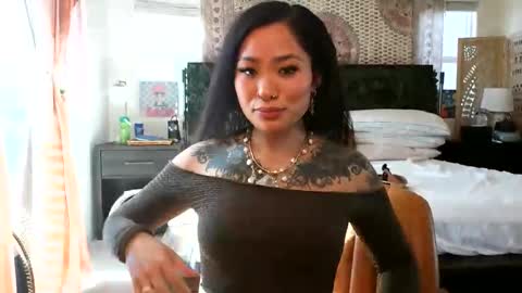 lovelyxmacii online show from February 2026 07:53:02 PM