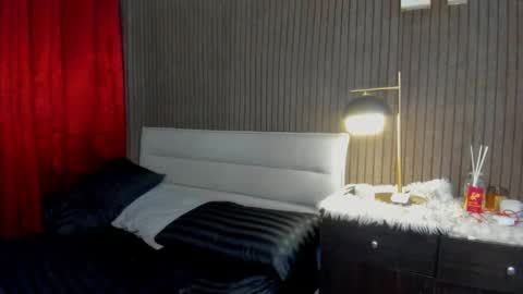 pauleen online show from February 2025 04:03:02 AM