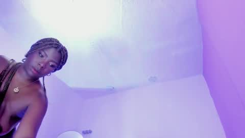 L O V E  online show from March 2025 02:45:02 PM