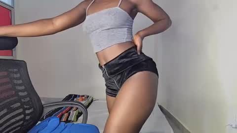 Kate online show from February 2025 08:39:02 AM