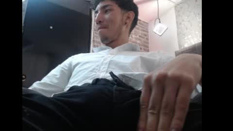 loverisu online show from February 2025 10:47:02 PM