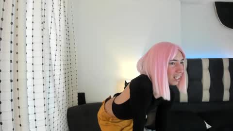 loverisu online show from October 2025 07:34:02 PM