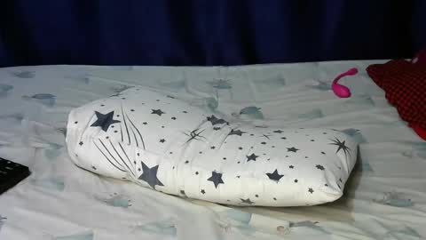 Snapshot of loveslut_ chatting on November 2025 09:31:02 AM loveslut_ online show from November 2025 09:31:02 AM