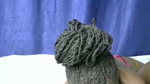 Snapshot of loveslut_ chatting on December 2025 07:57:02 AM loveslut_ online show from December 2025 07:57:02 AM