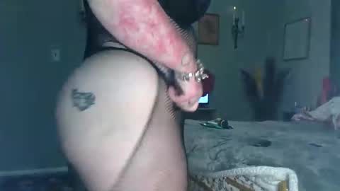 lovetubes101 online show from February 2026 02:06:02 AM