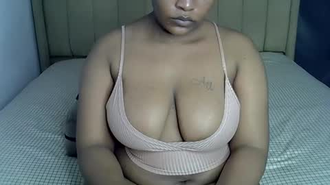 loveydivah online show from November 2025 06:42:02 PM