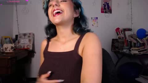 loving_alma online show from March 2026 05:08:02 AM