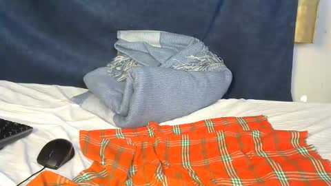 lovly_lastborn online show from September 2025 08:28:01 AM