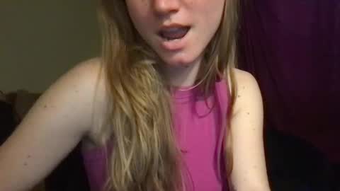 lozivelle online show from September 2025 05:24:01 PM