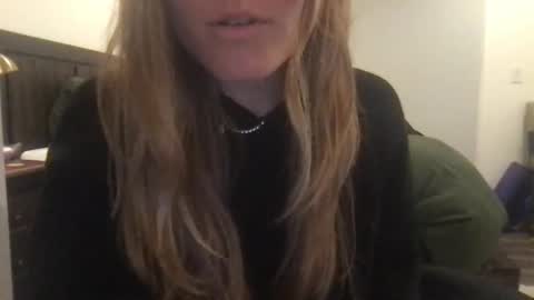 Snapshot of lozivelle chatting on December 2025 02:10:02 AM lozivelle online show from December 2025 02:10:02 AM
