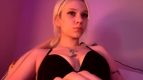 Princess  online show from December 2024 01:28:01 AM