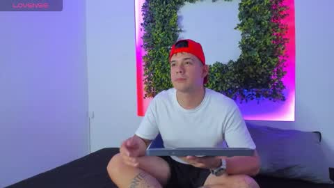 Snapshot of luc_sforza chatting on October 2025 01:12:02 PM luc_sforza online show from October 2025 01:12:02 PM