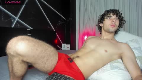 Snapshot of luca_ferrer_ chatting on October 2025 02:23:01 AM Luca Ferrer online show from October 2025 02:23:01 AM