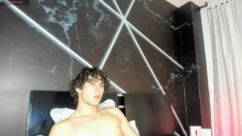 Snapshot of luca_ferrer_ chatting on October 2025 01:57:01 AM Luca Ferrer online show from October 2025 01:57:01 AM