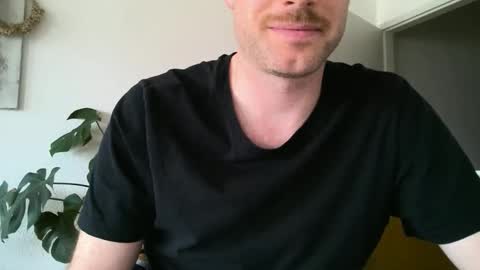 lucaaas301 online show from March 2026 03:31:01 PM