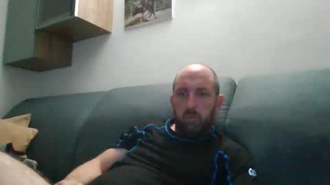 Snapshot of lucabeech88 chatting on October 2025 08:08:01 PM Luca online show from October 2025 08:08:01 PM