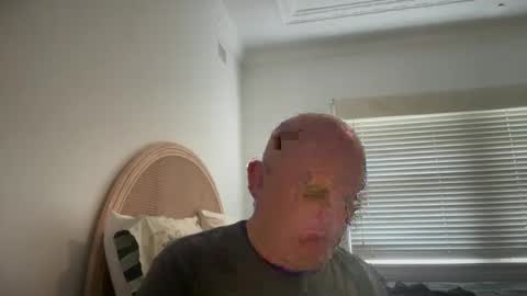 lucas10004 online show from January 2025 01:39:02 AM