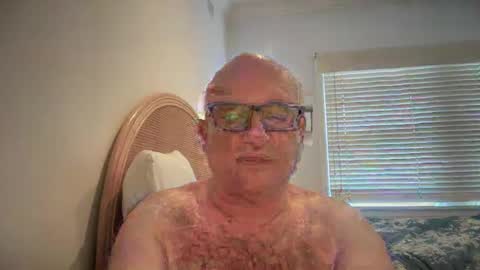 lucas10004 online show from January 2025 03:02:02 AM