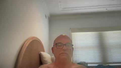 lucas10004 online show from January 2025 03:32:02 AM