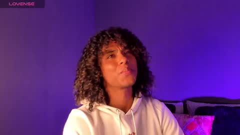   online show from January 2025 03:35:01 PM