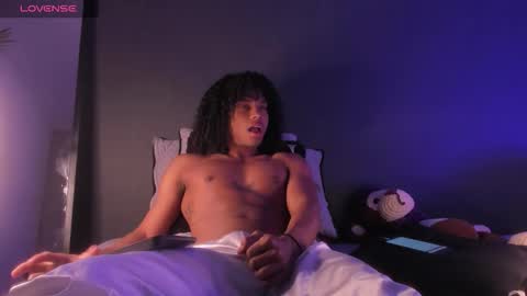   online show from October 2025 01:06:01 AM