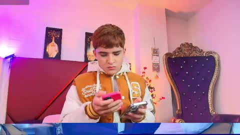 Snapshot of lucas_lovee chatting on April 2026 01:43:02 PM Lucas lovee online show from April 2026 01:43:02 PM