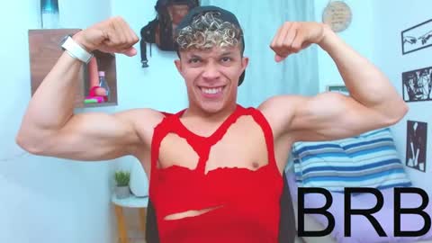 Lucas Luxx online show from November 2025 12:32:01 AM