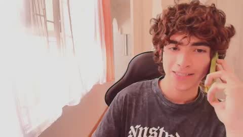 lucas_xo online show from October 2025 07:10:02 PM