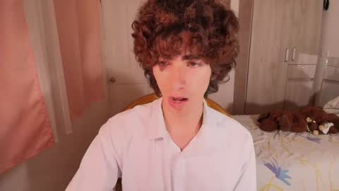 lucas_xo online show from November 2025 01:27:01 AM