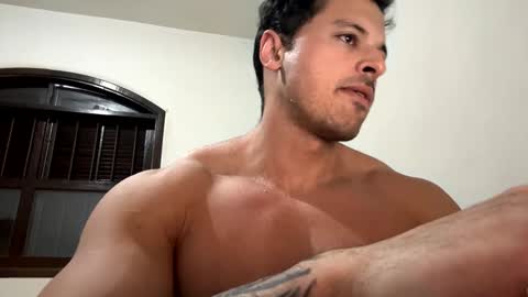 Snapshot of lucasfit24 chatting on February 2025 11:42:01 AM lucasfit24 online show from February 2025 11:42:01 AM