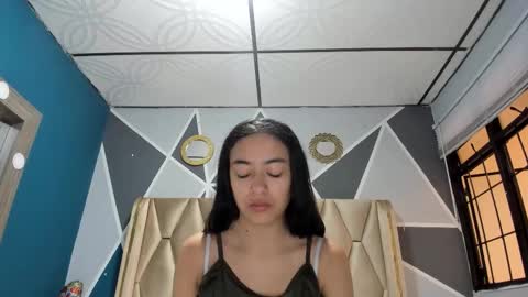 MIA HOT online show from September 2025 12:16:01 PM