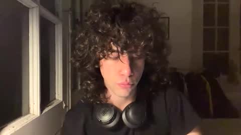 Snapshot of luccafarfalla chatting on November 2025 02:11:01 AM lucca online show from November 2025 02:11:01 AM