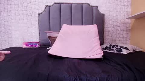 Snapshot of lucero_williams chatting on March 2025 01:27:01 AM Lucero W online show from March 2025 01:27:01 AM