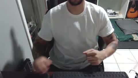 Luchi Luchano online show from November 2025 03:09:02 AM