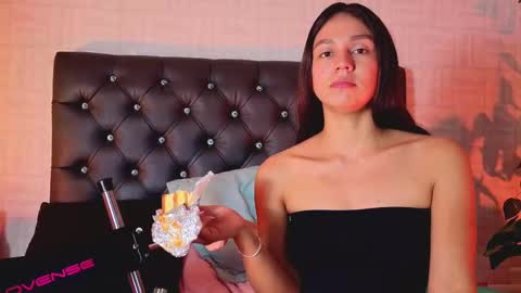 Luciana Ramirez  Sofia Collins online show from October 2025 04:51:01 PM