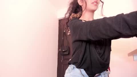 Lucia online show from February 2026 11:35:01 PM