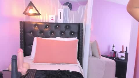 Lucia online show from February 2026 01:09:02 PM