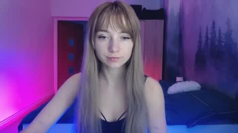 Snapshot of luciacam20 chatting on December 2024 06:25:02 AM Lucy online show from December 2024 06:25:02 AM