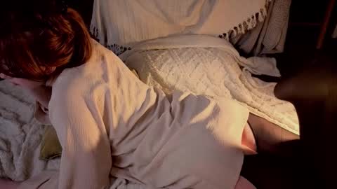 Lucia online show from December 2025 07:53:02 PM