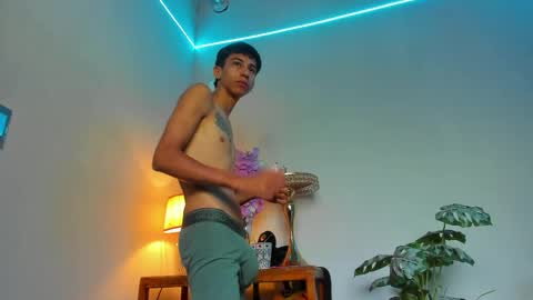 Snapshot of lucian_davii chatting on May 2026 12:57:01 PM Pirulo online show from May 2026 12:57:01 PM
