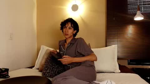 Lucian Morel S online show from November 2025 12:49:02 PM