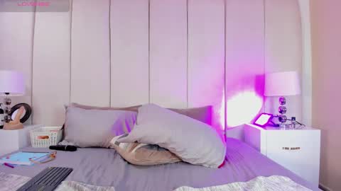 Lisseth  online show from January 2025 09:29:02 AM