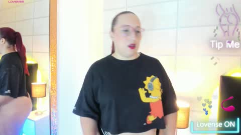 Snapshot of luciana_blush chatting on November 2025 04:23:02 AM lucy online show from November 2025 04:23:02 AM